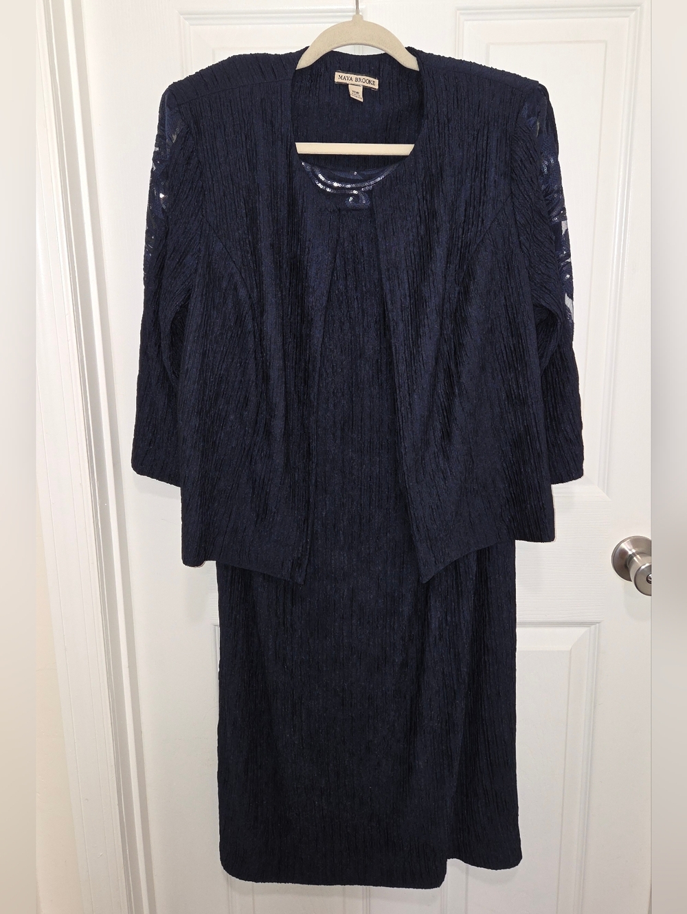 Maya Brooke Dress Suit Women's Sz 18W Embellished Neckline Jacket Set Crinkle